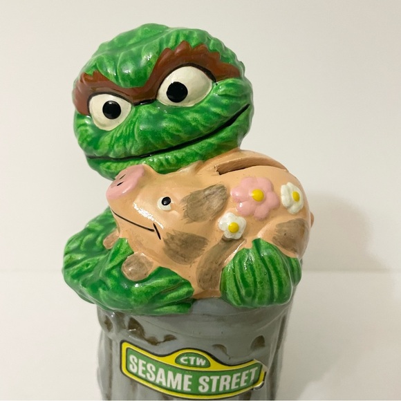 Sesame Street Oscar The Grouch Garbage Can Ceramic Coin Bank - Picture 2 of 16